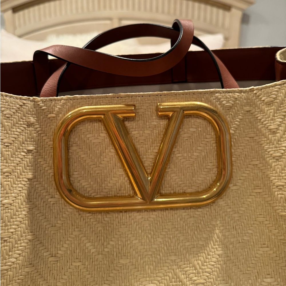 Valentino Garavani wicker tote - Picture 2 of 8